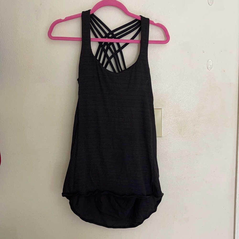 RARE lululemon 2-in-1 tank with cross back bra